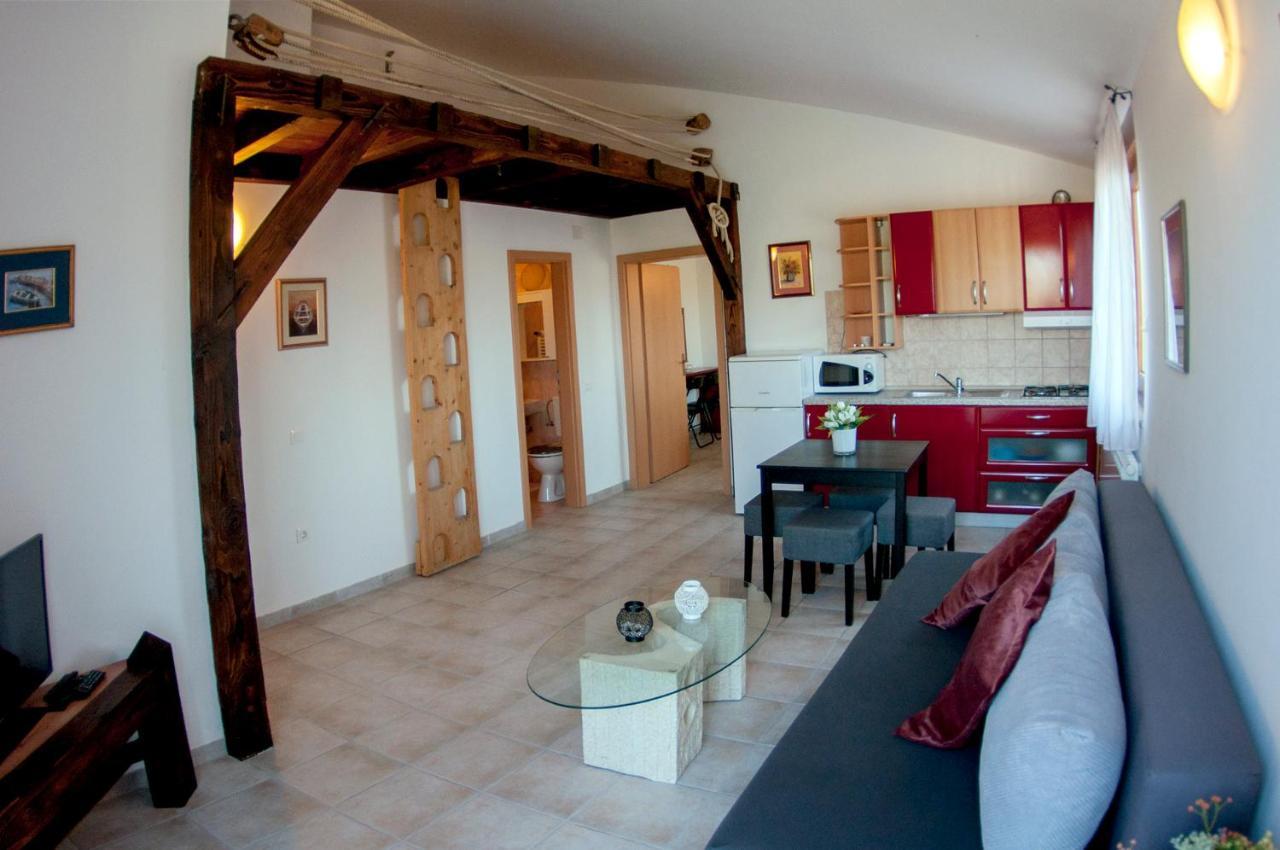 House /Villa Maja Ližnjan Eksteriør billede